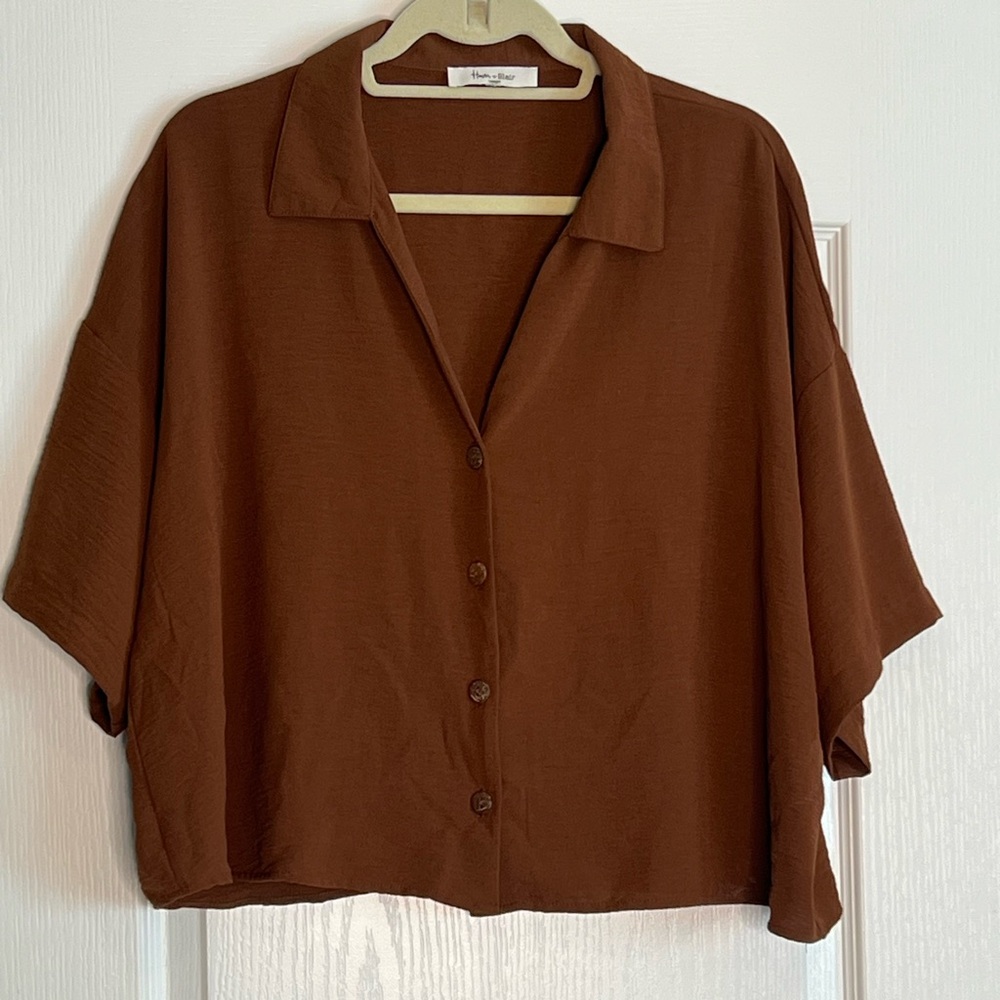 Haver and Blair Brown Collared Crop Shirt